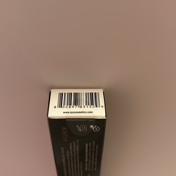 NYX Tres Jolie Gel Pencil Liner NIB PITCH BLACK - Picture 4 of 4